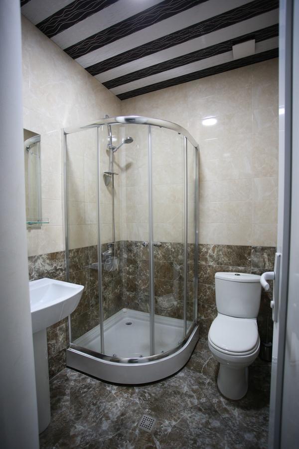 Hotel Okriba Тбилиси Екстериор снимка
